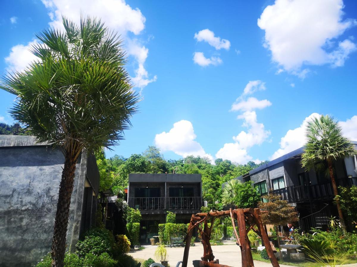 Keeree Loft Resort 통파품 외부 사진