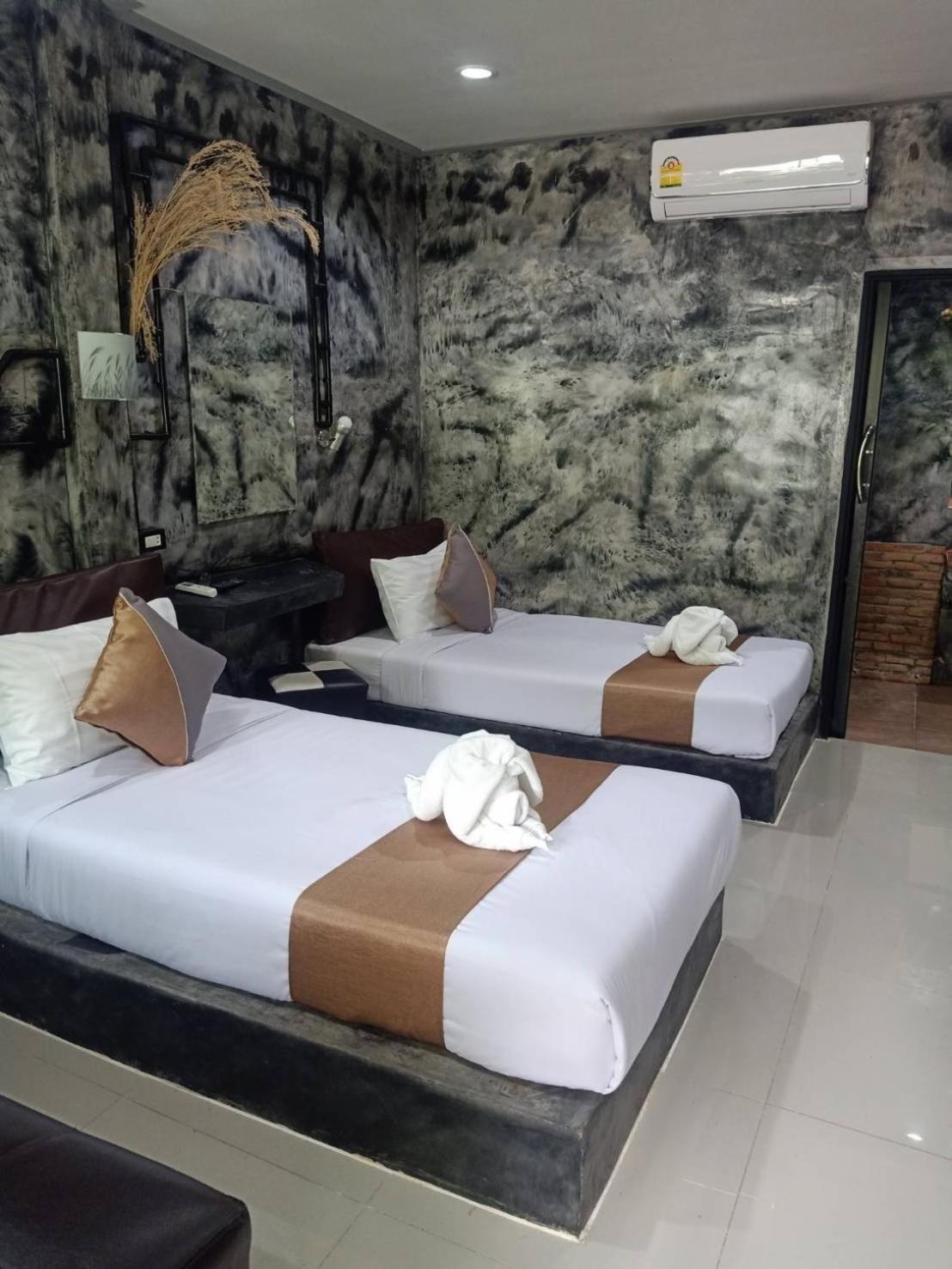 Keeree Loft Resort 통파품 외부 사진