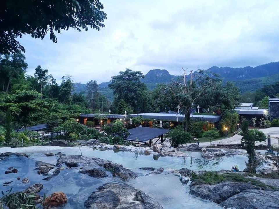 Keeree Loft Resort 통파품 외부 사진