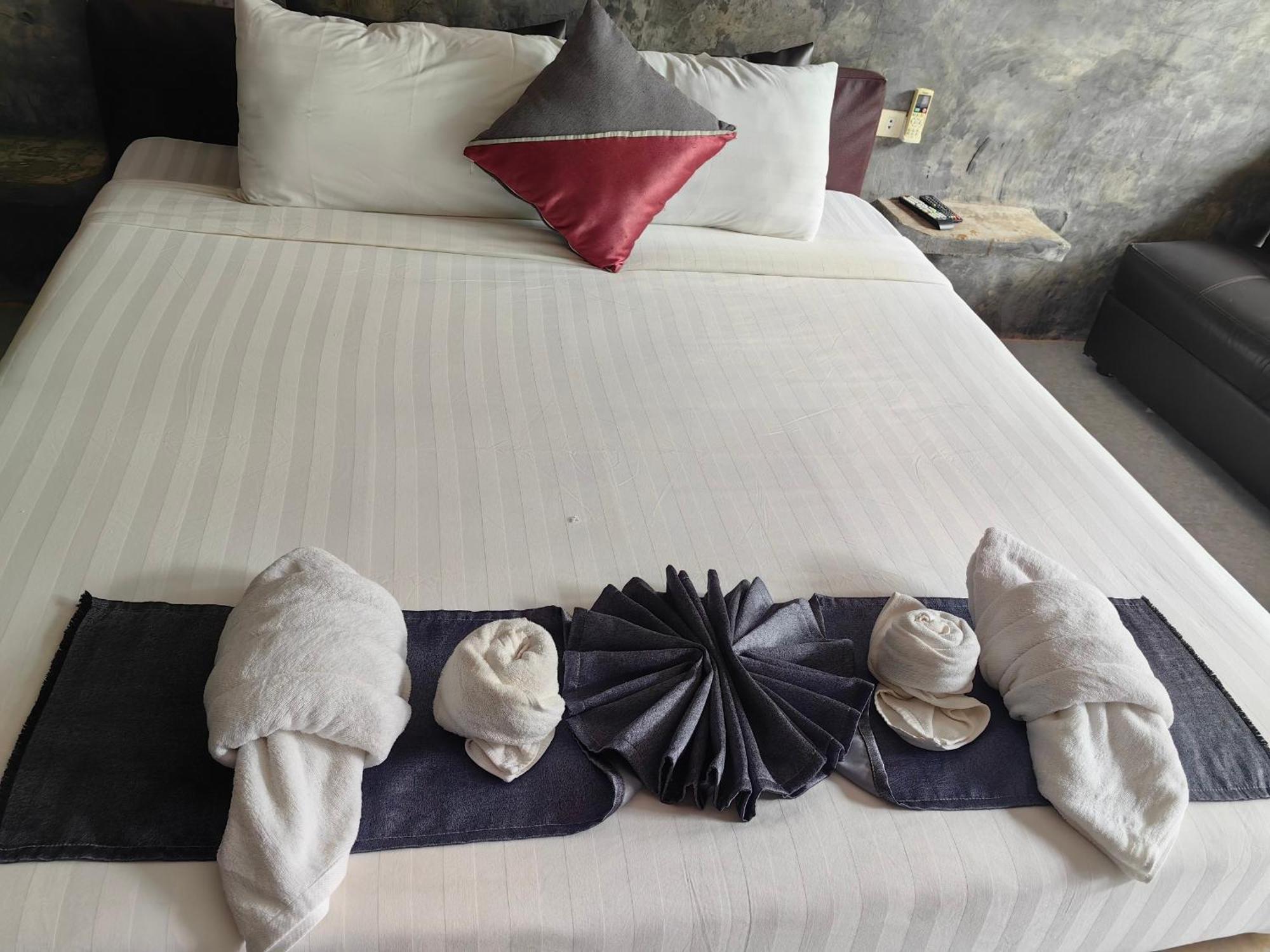 Keeree Loft Resort 통파품 외부 사진