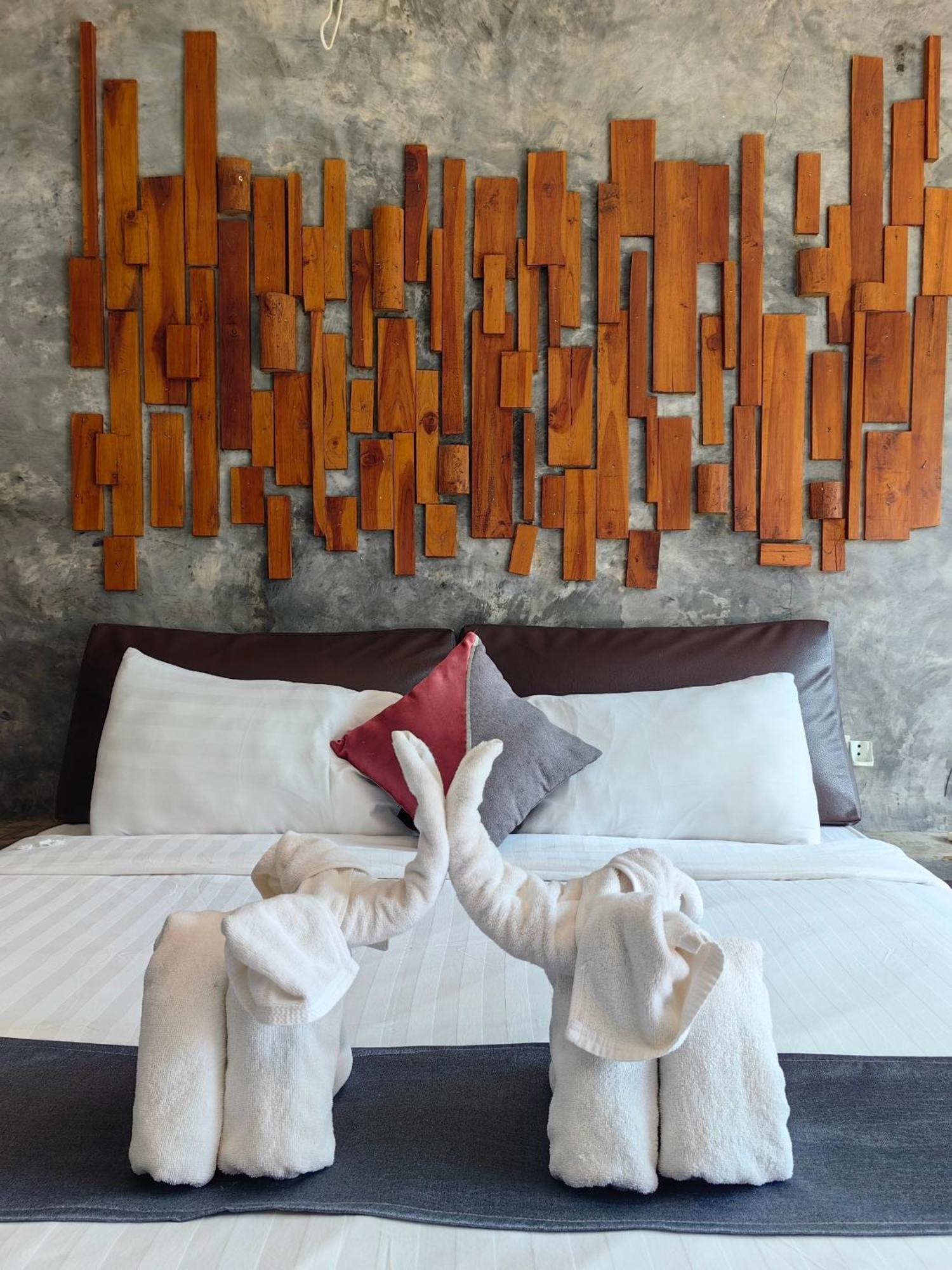 Keeree Loft Resort 통파품 외부 사진