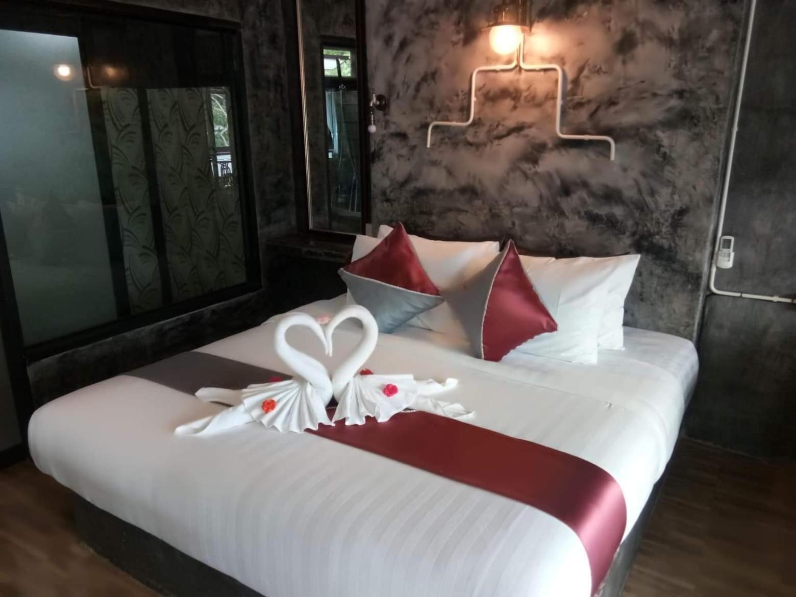 Keeree Loft Resort 통파품 외부 사진