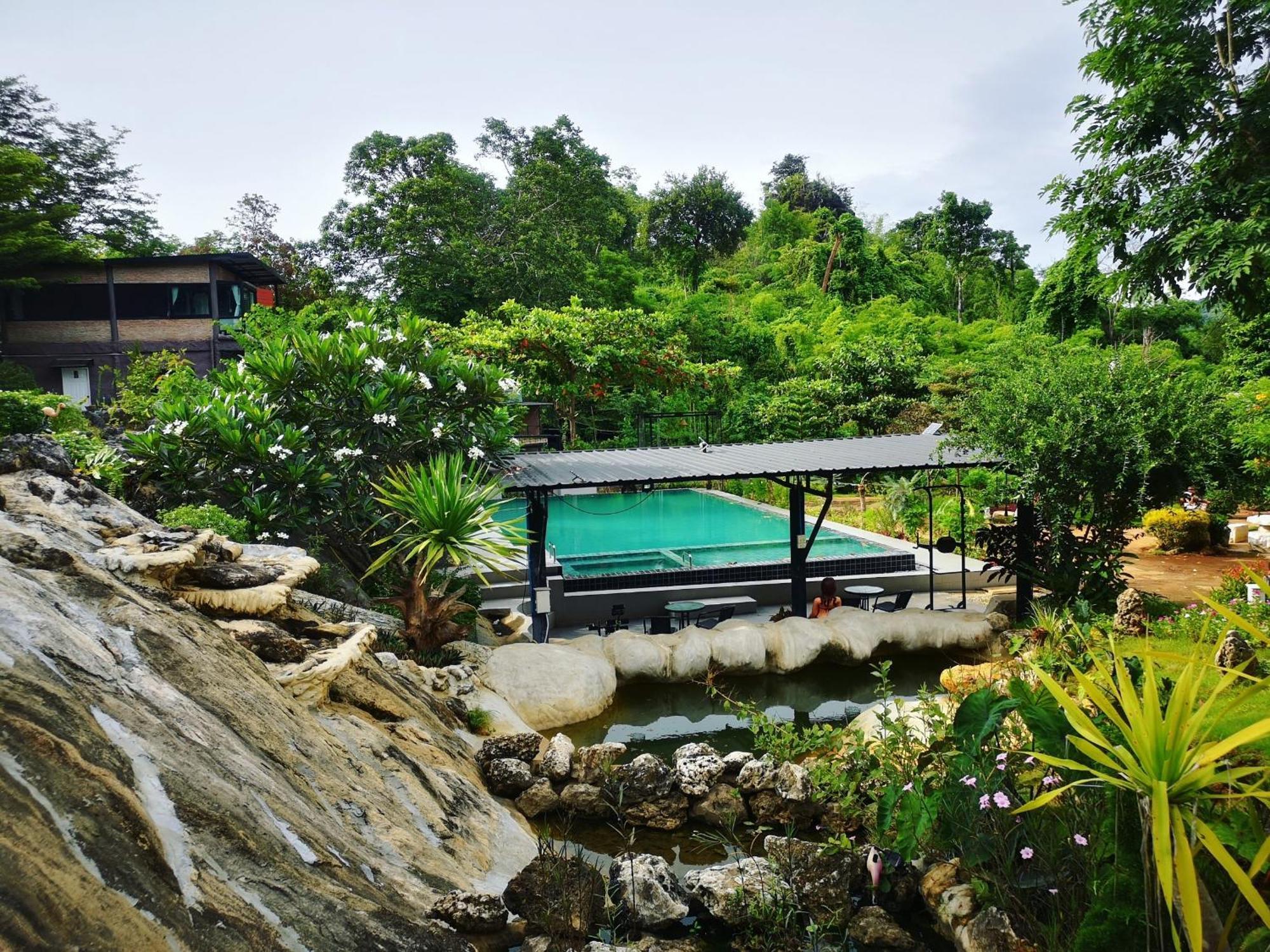 Keeree Loft Resort 통파품 외부 사진
